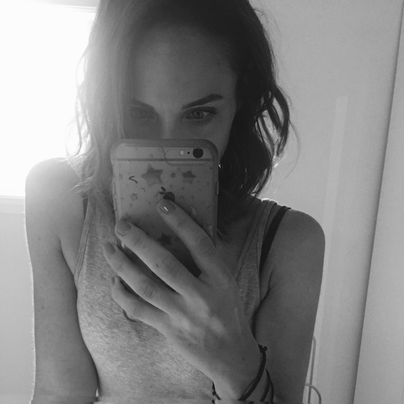 Meet your Posher, Stephanie - Picture 1 of 1